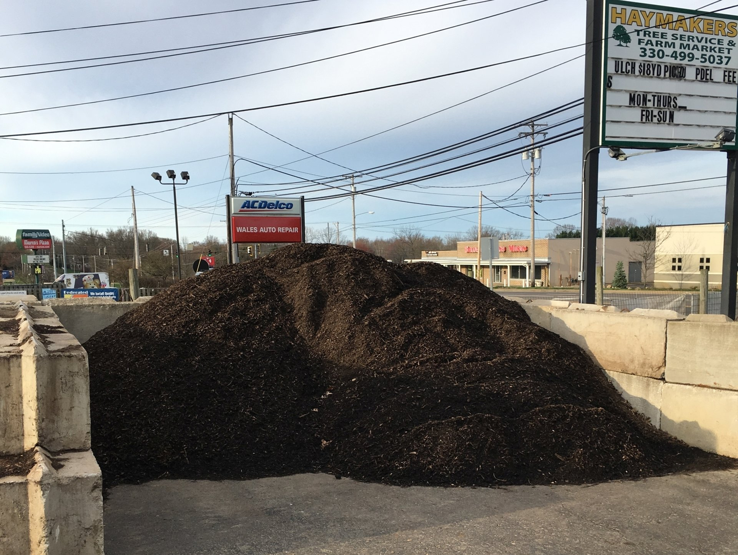 Mulch & Soil Retailer North Canton, OH Haymaker Tree and Lawn