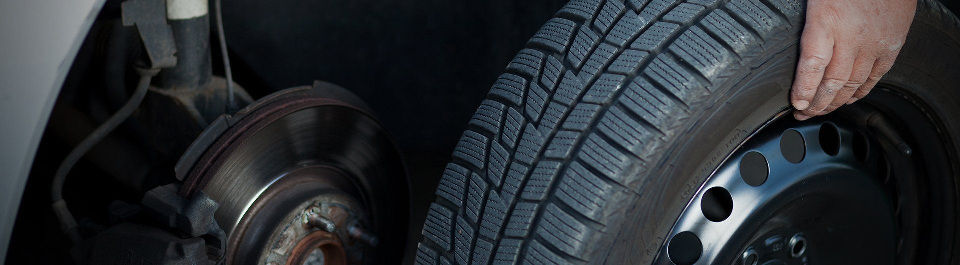 Tyre fitting Tyres R Us