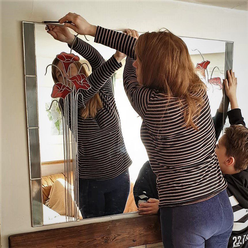 Large wall mirror information