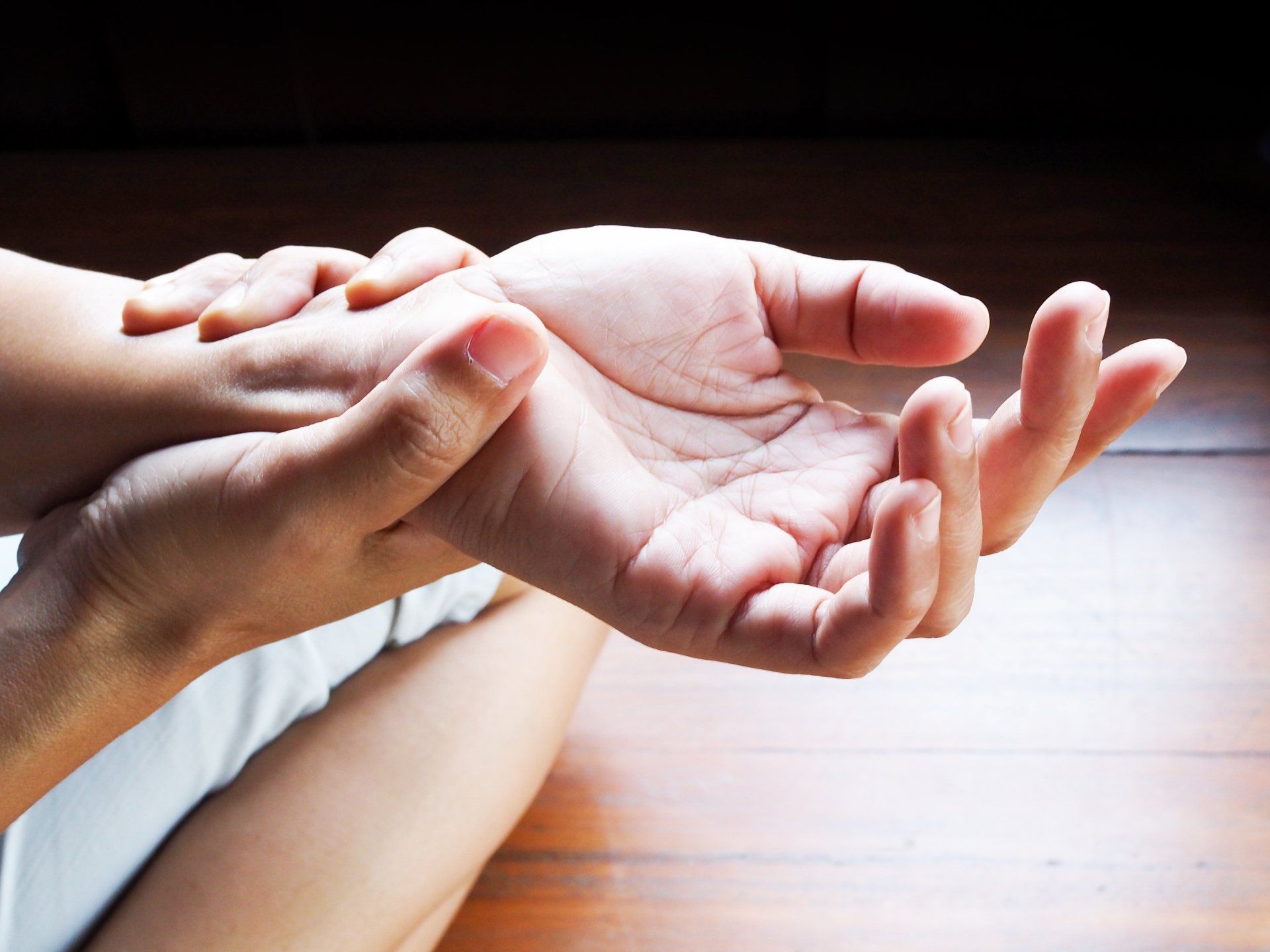 5 Essential Oils For Muscle Soreness 5-essential-oils-for-muscle-soreness