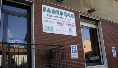 vista esterna di negozio FAREPOLE