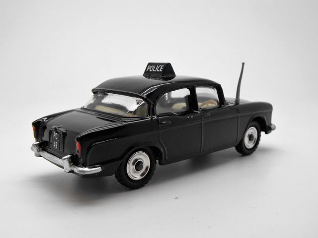 dinky humber hawk