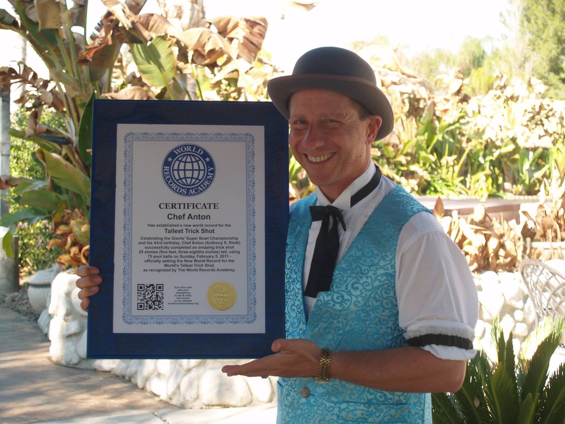 Highest elephant's toothpaste fountain world record set by Mark Rober