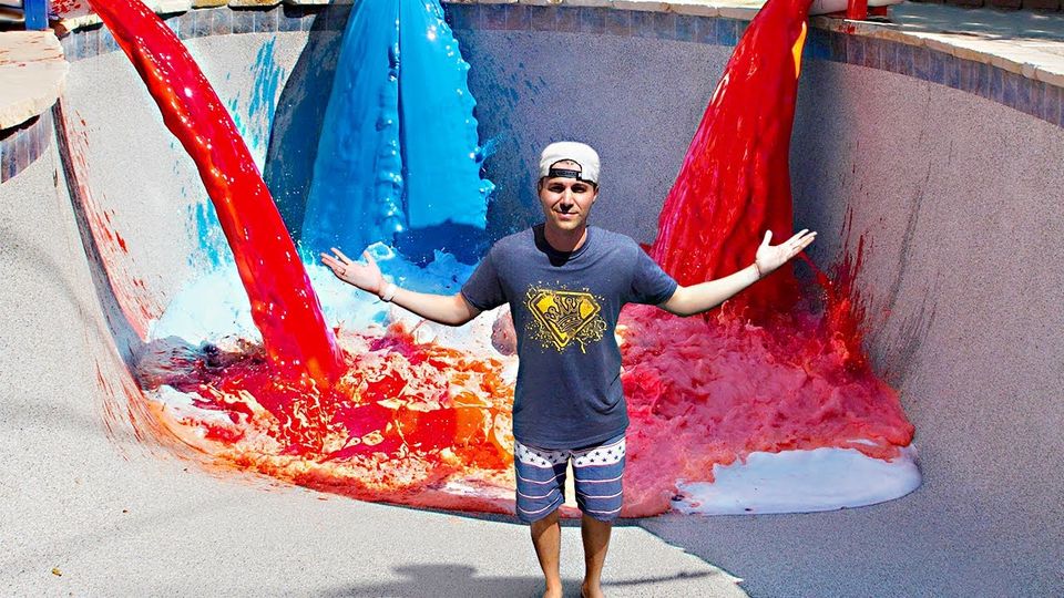 Highest elephant's toothpaste fountain world record set by Mark Rober