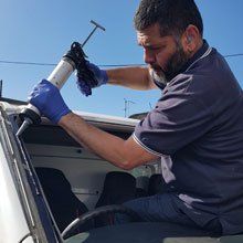 Windscreen replacement hull