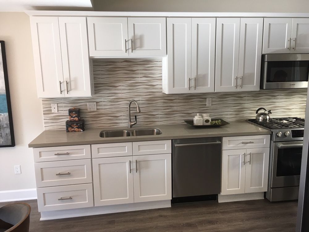 Seamless White Shaker RTA Cabinets | Gallery Home Design