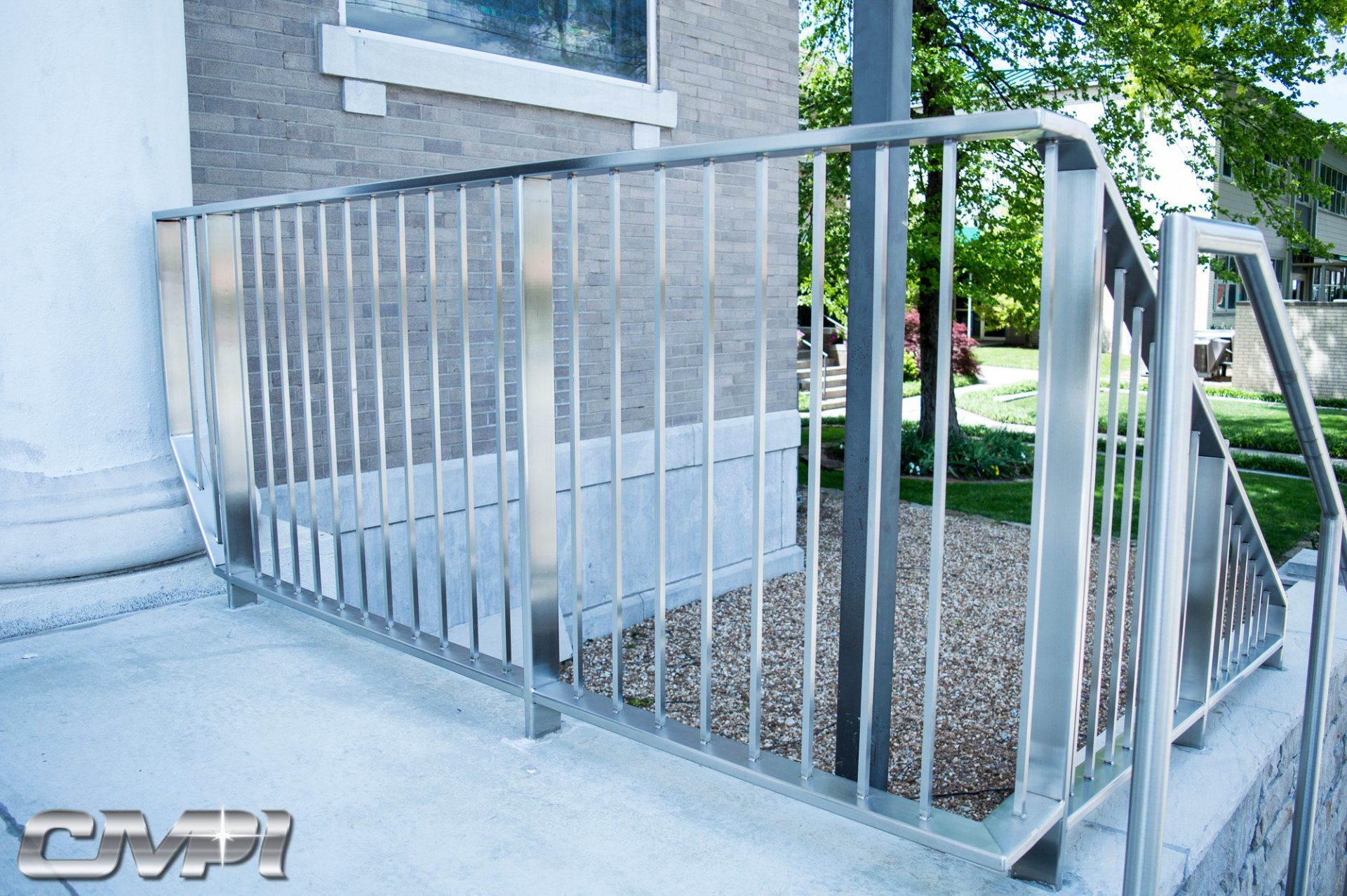 Custom Stainless Steel Guardrail, Drink Rail, & Picket Rail