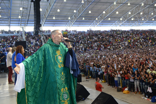 PADRE MARCELO E APARECIDA