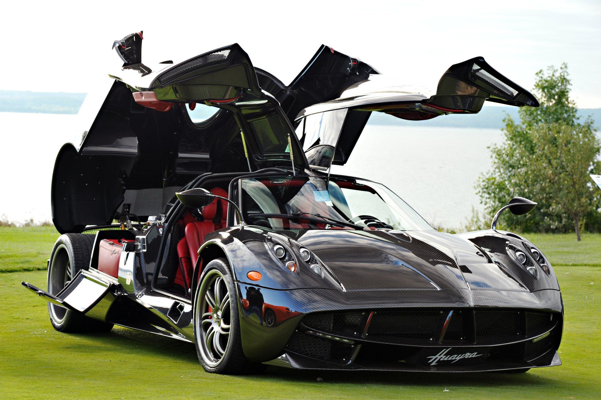 Pagani huayra максимальная скорость