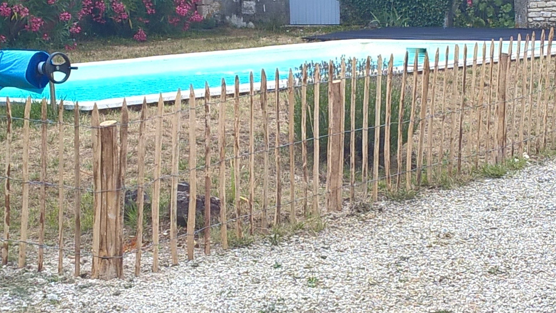 Chestnut wooden split stake fences Woods Ambiance