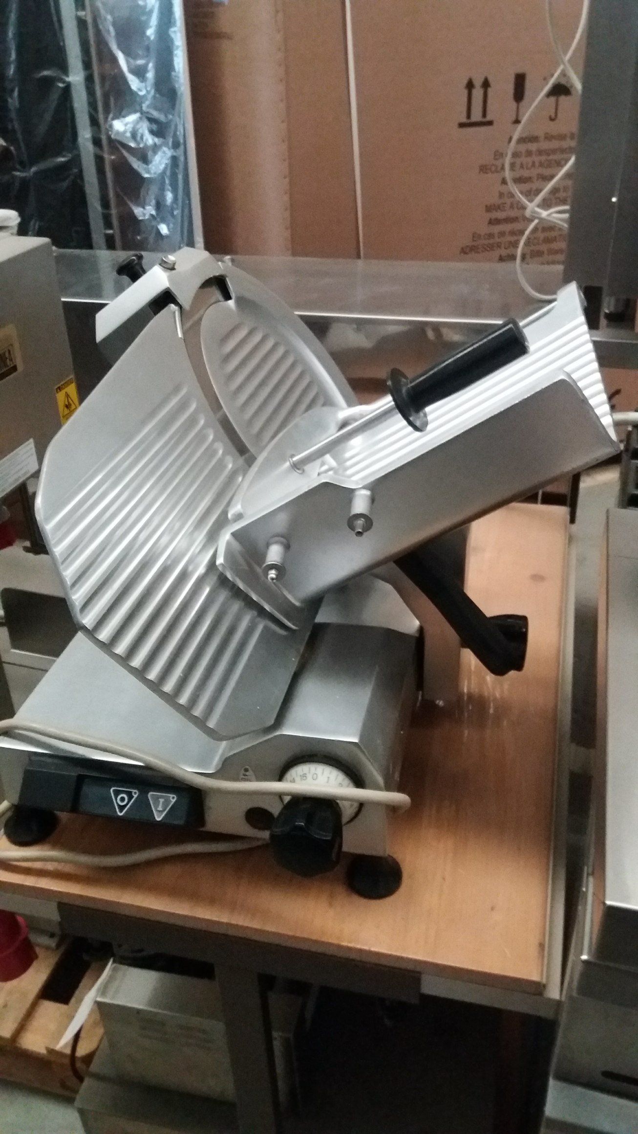 Affettatrice D.30 gravità Sirman