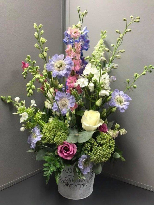 Floristry School Honors Flowers