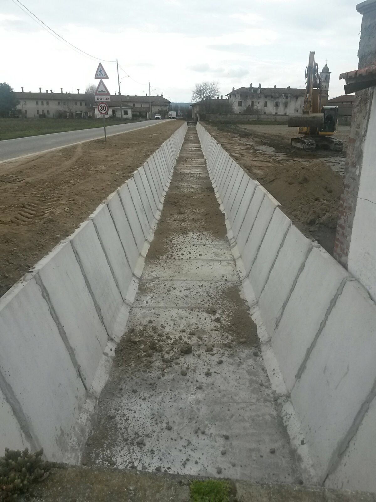 Piastra A Muro Per Tubi Tondi 100 Mm - Leroy Merlin - Foto 9