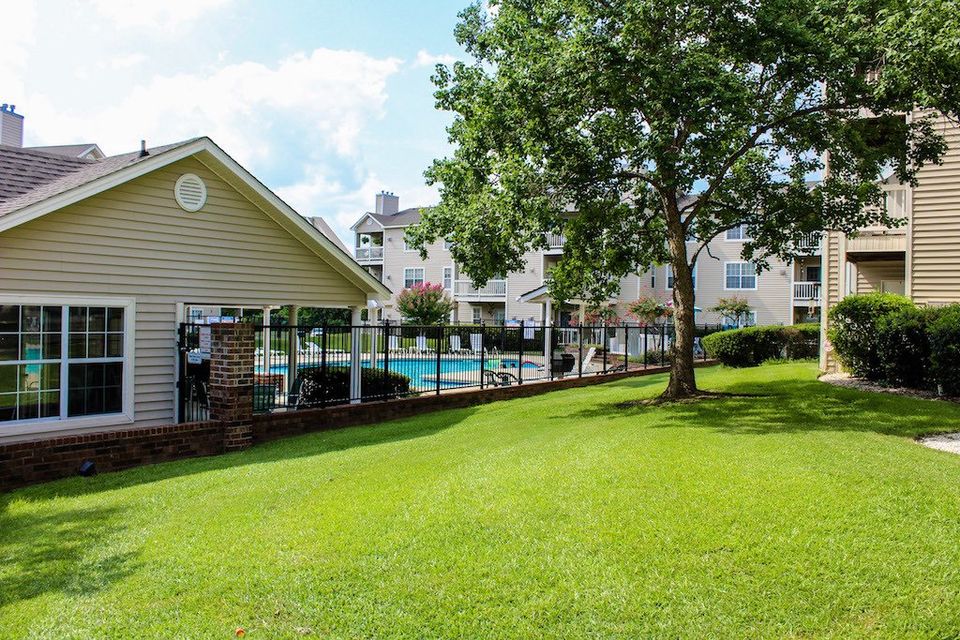 Boxwell Real Estate Preston Woods Condominiums