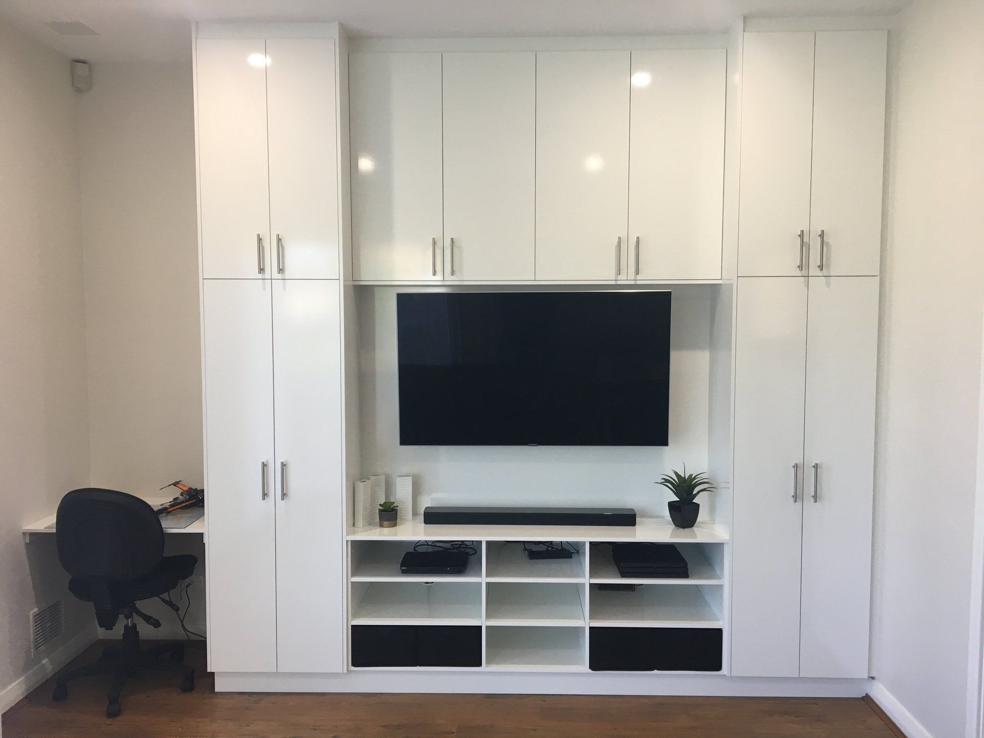 Built In Display & Storage Cupboards Perth