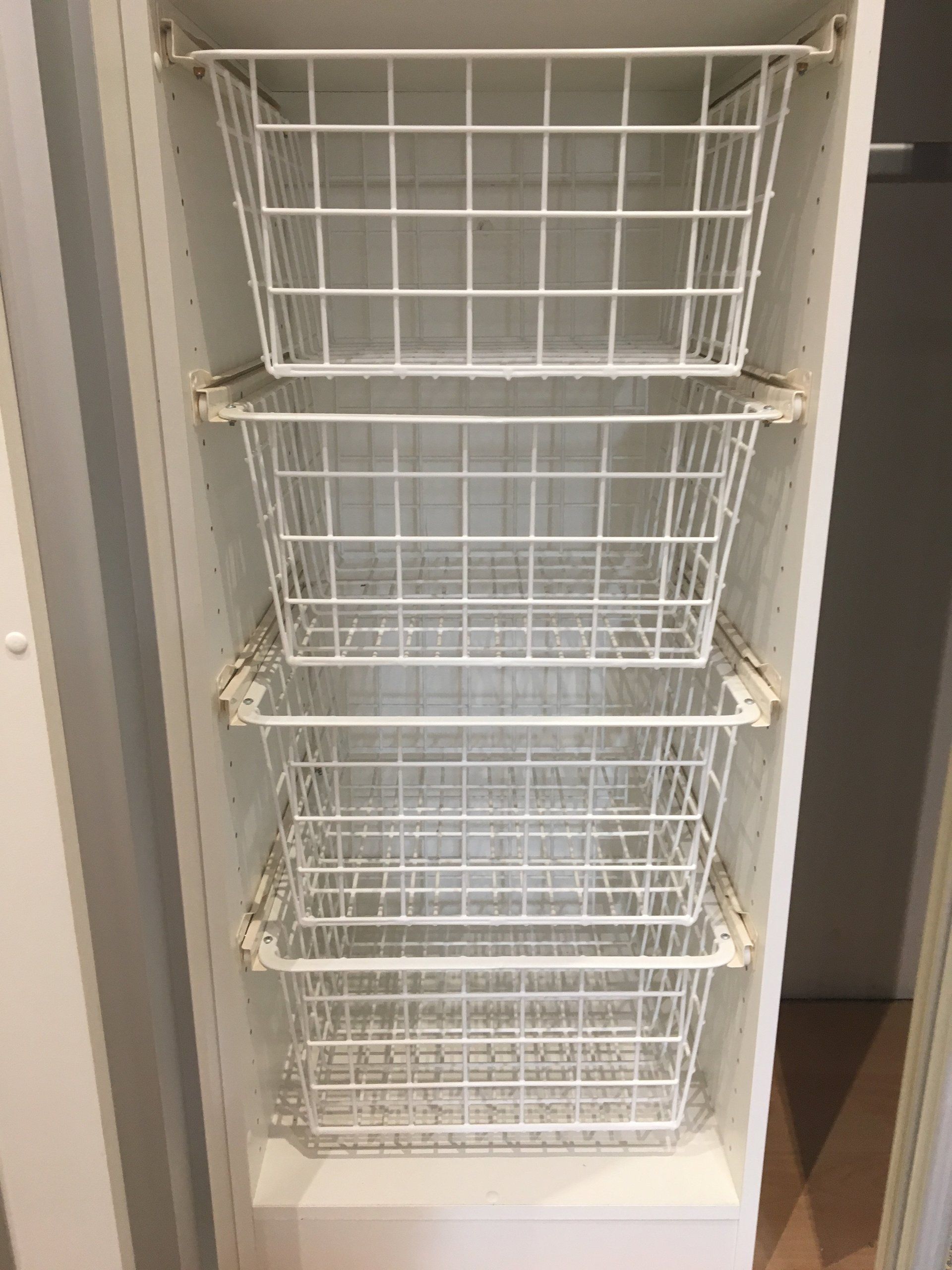 Wardrobe White Baskets