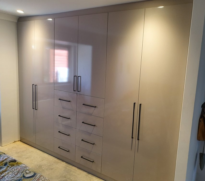 Built In Wardrobes