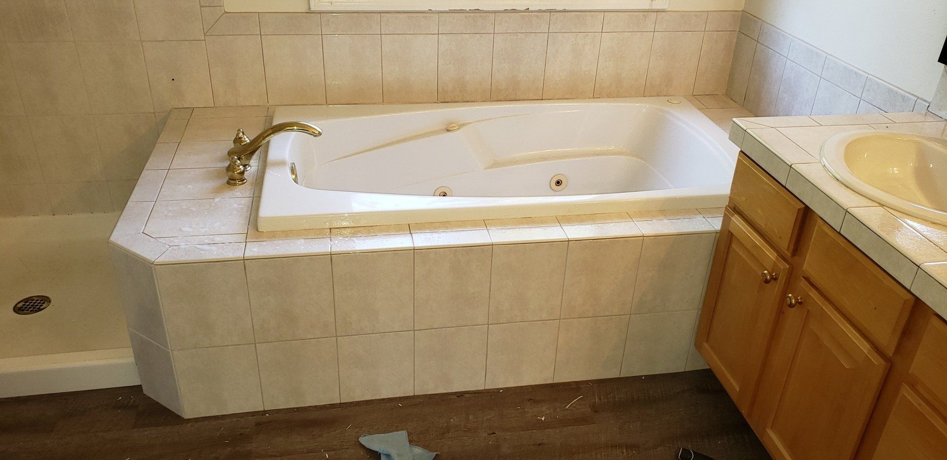 Resurfacing Seattle Bellevue Everett, WA Premier Resurfacing