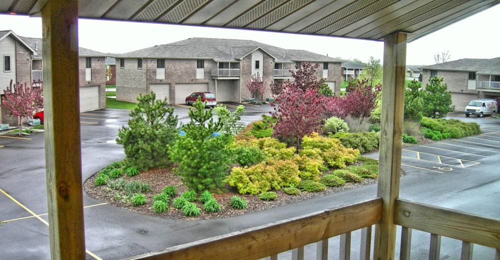 KOS Management The Sycamores Apartments