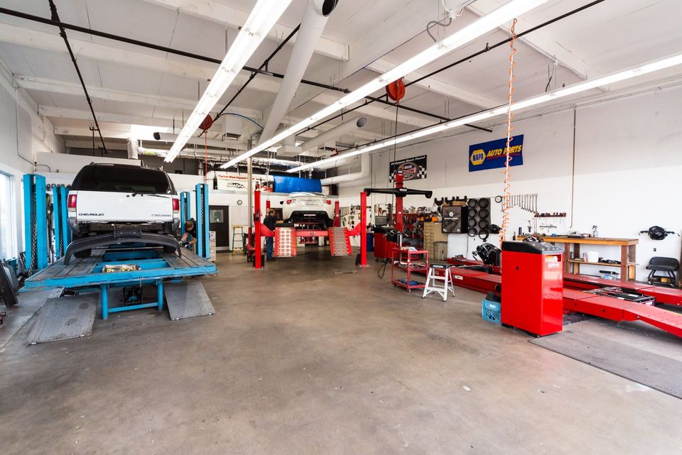 Clark Frame & Wheel Alignment Roseville, CA