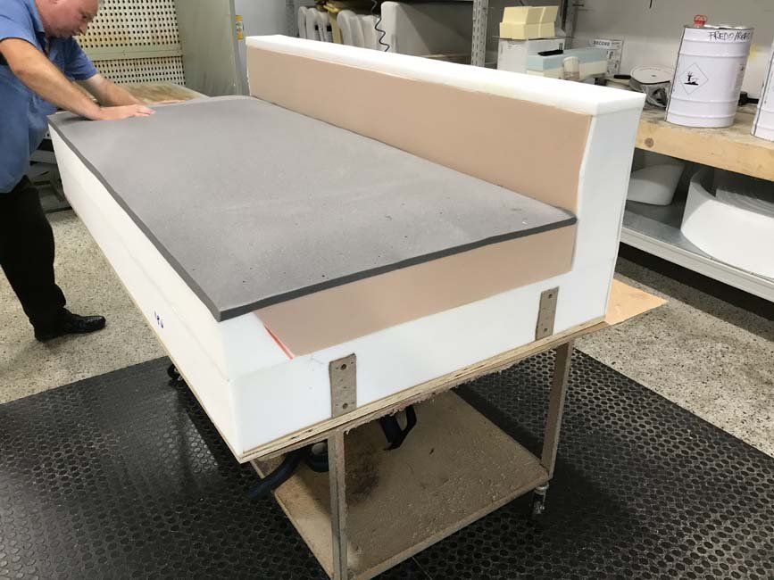 Realizzazione di un divano artigianale