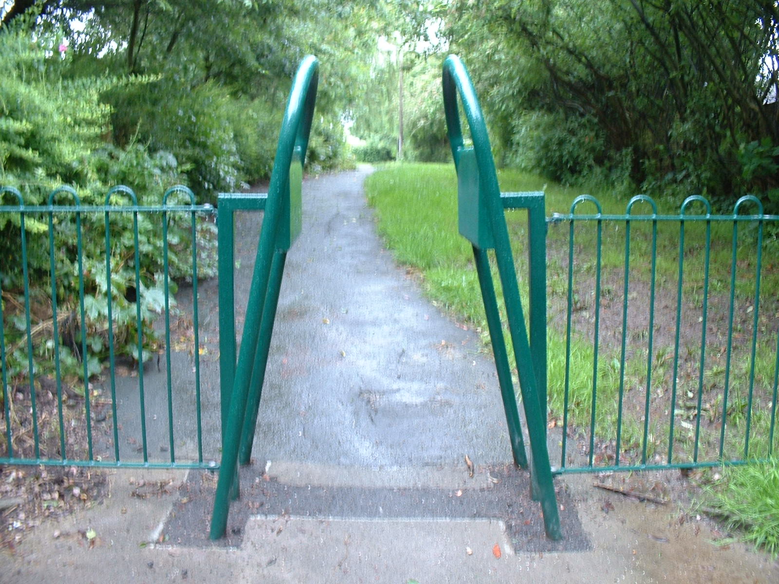 Fencing Yates Playgrounds