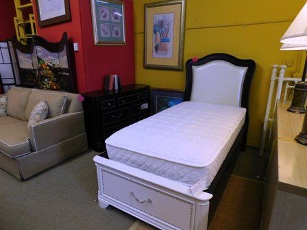 Bedroom Furniture | Jacksonville, FL | Robin's Furniture