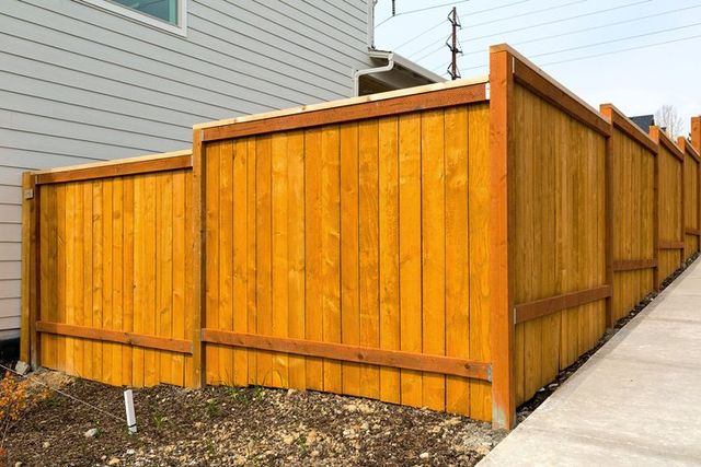 Concho Fence Co San Angelo Tx Cedar Picket Fencing