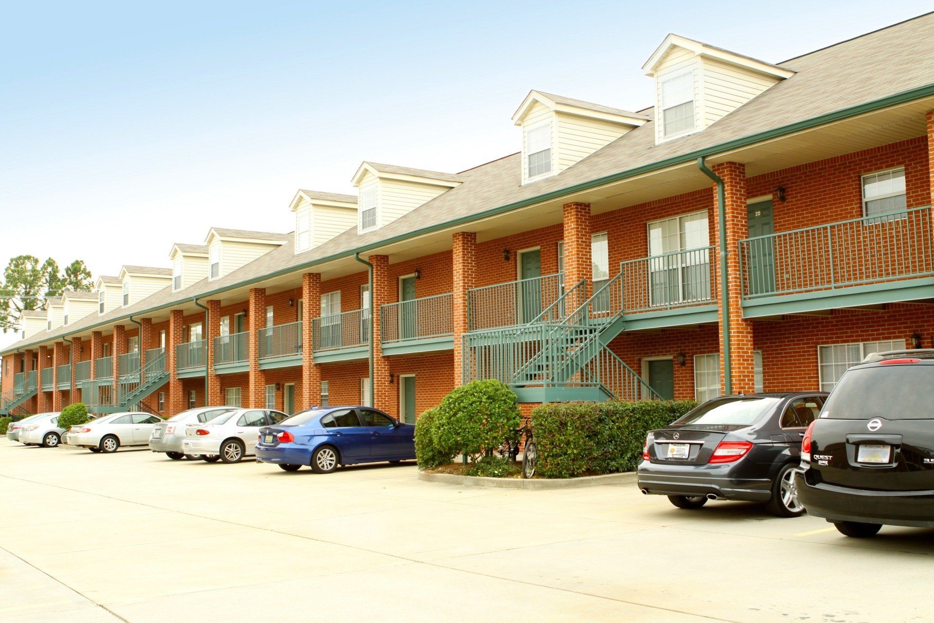 Apartments for rent near USM in Hattiesburg MS Claridge House