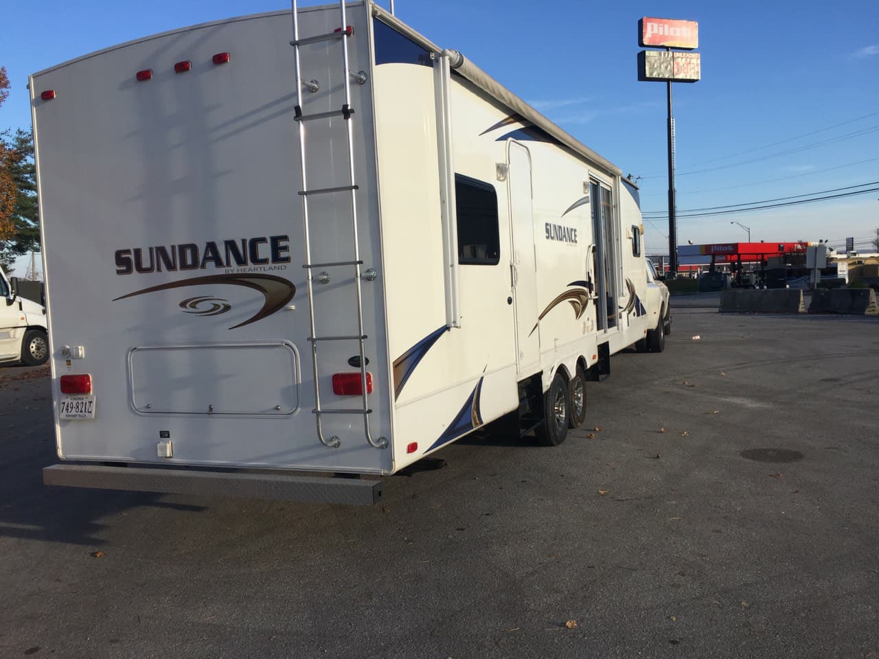 RV transportation RV Hauling and Motorhome Transport Services