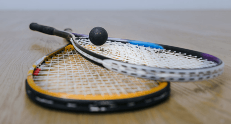 yellow and black dart board