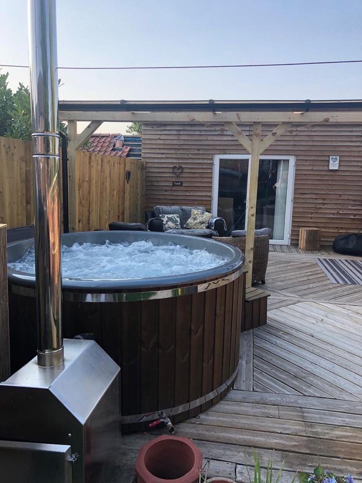 Amber Hot Tubs Grantham