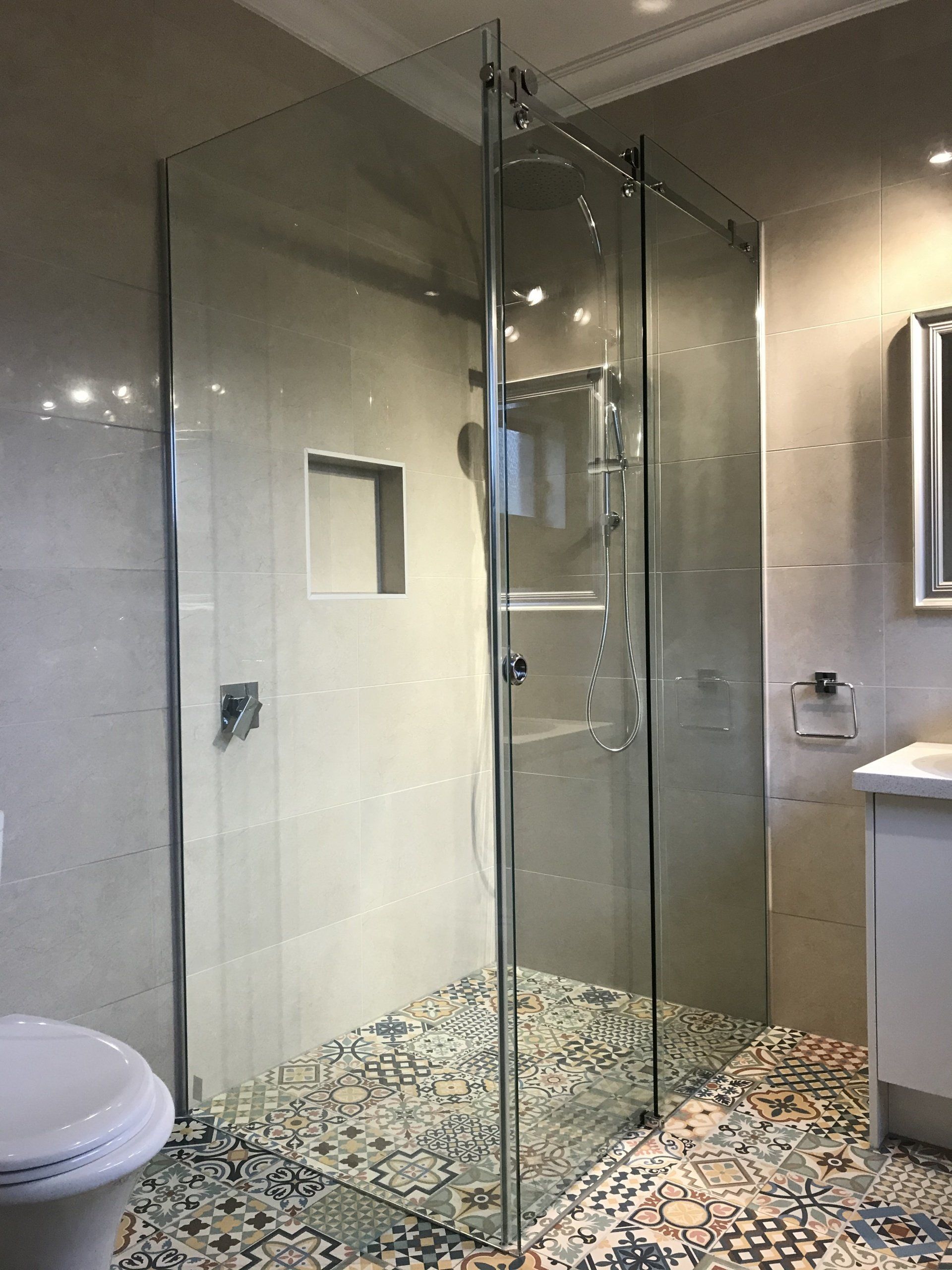 frameless shower screens uk