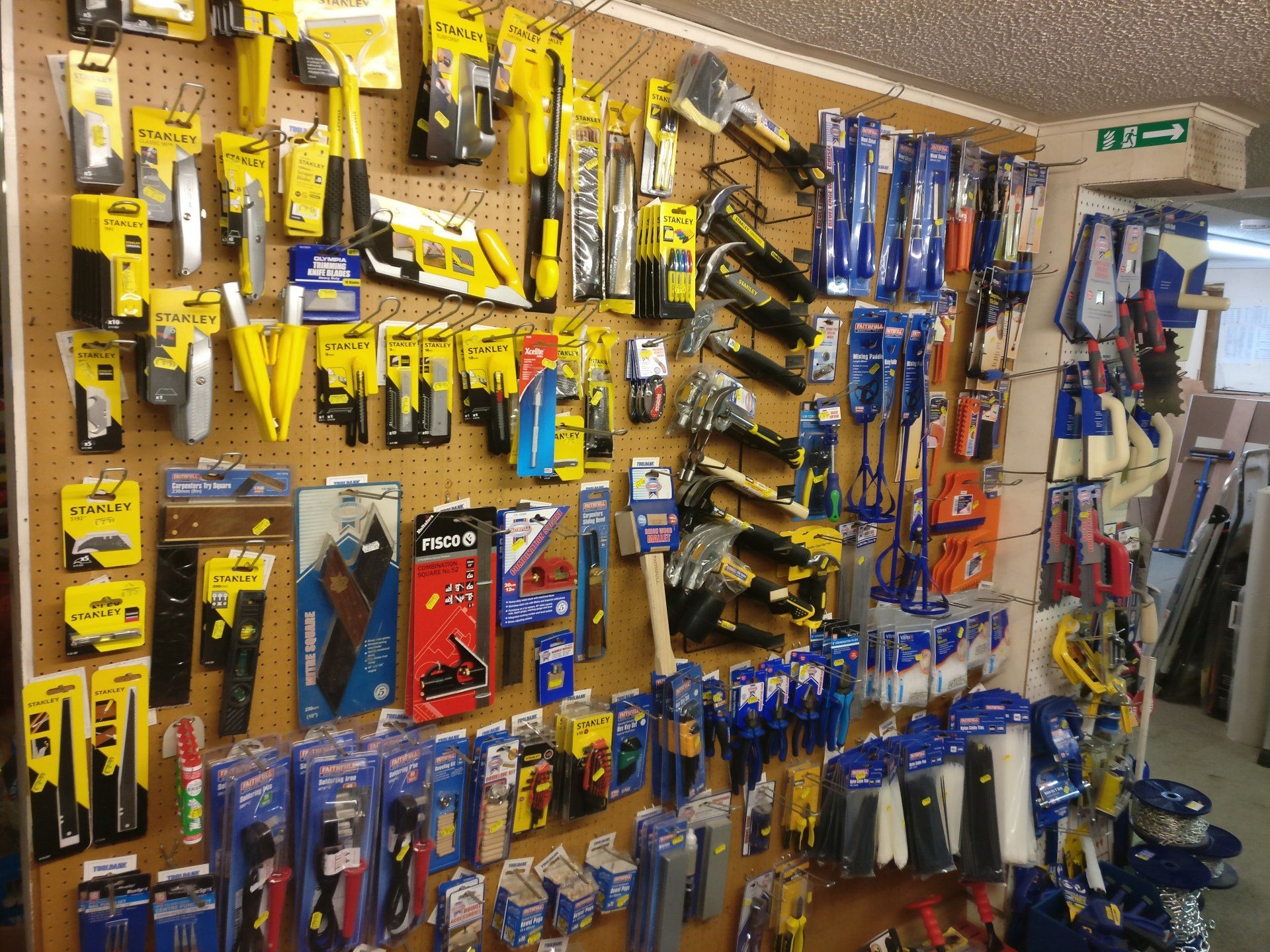 Hammer and Nails DIY and Homeware Brixham 01803 852050