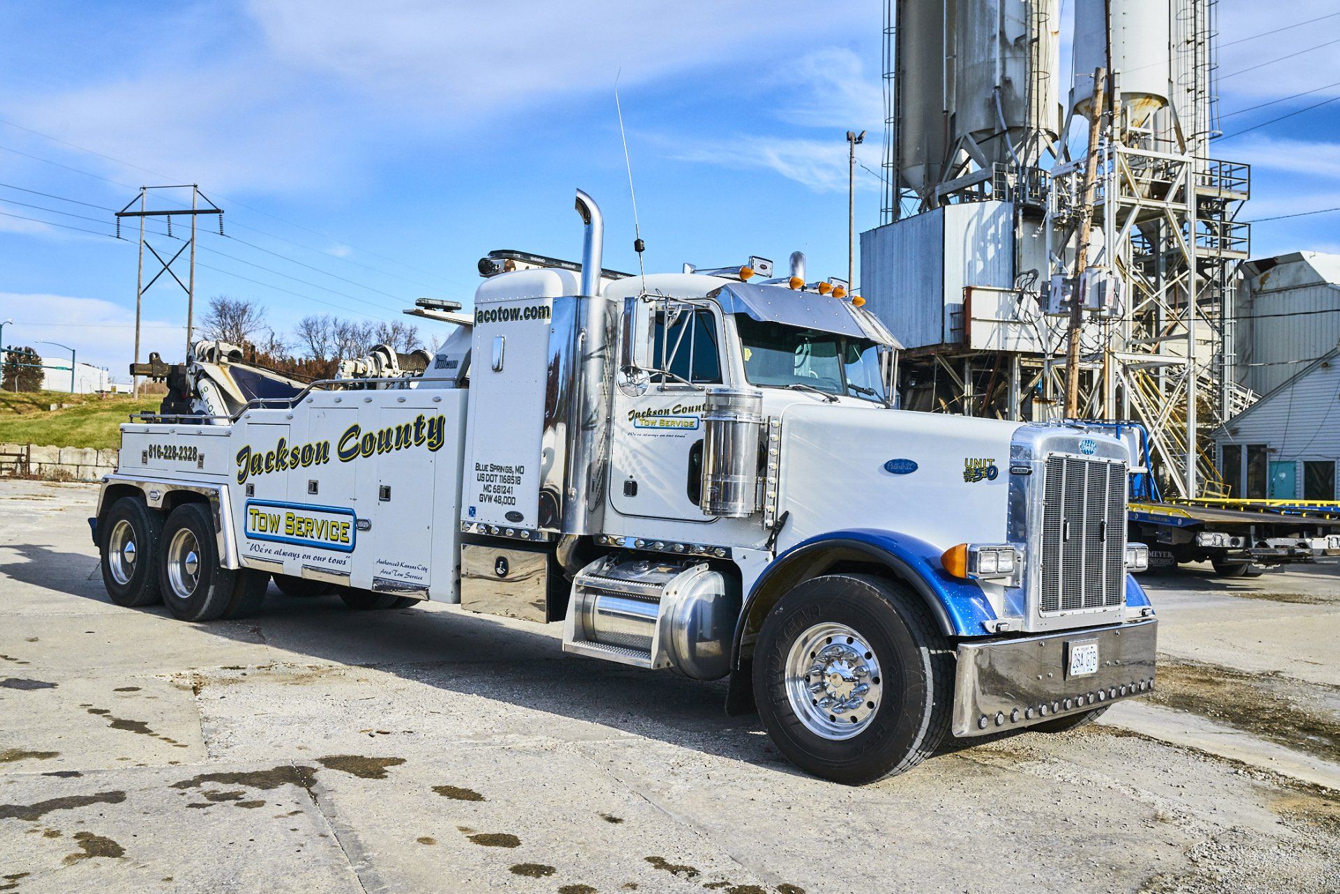 Jackson County Tow Located in Kansas City