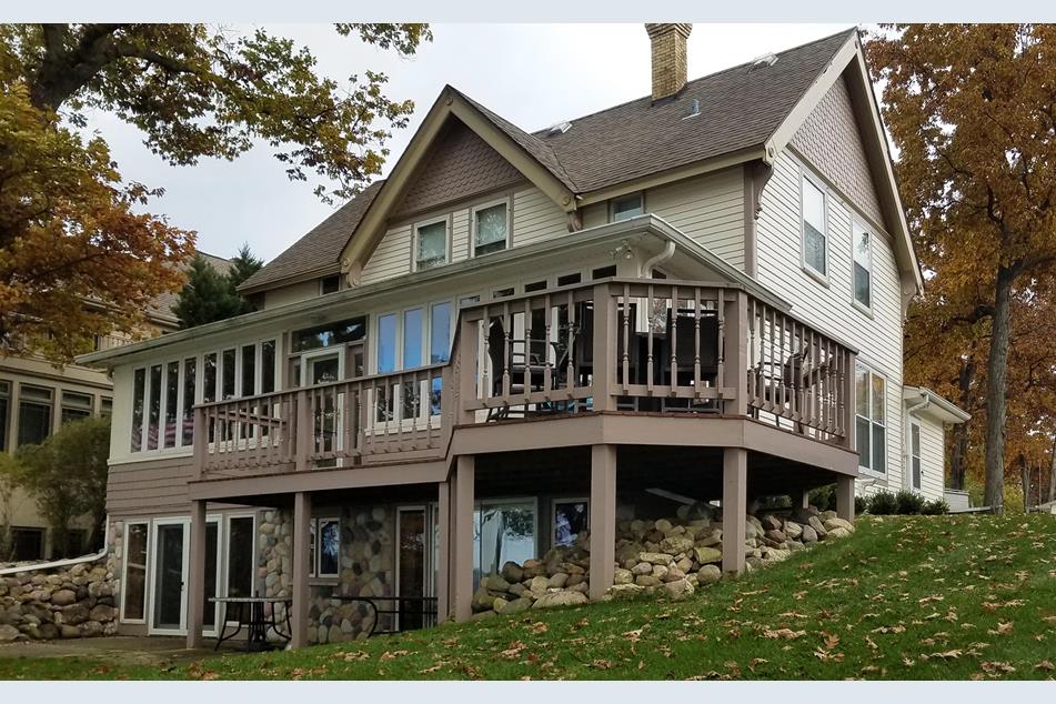 Lake Country Homes Oconomowoc, WI Pat Bolger Realty