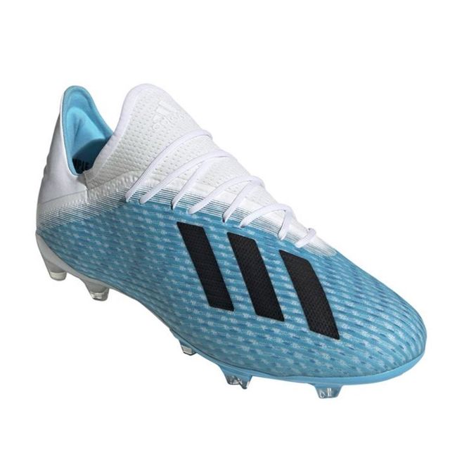brooks soccer cleats
