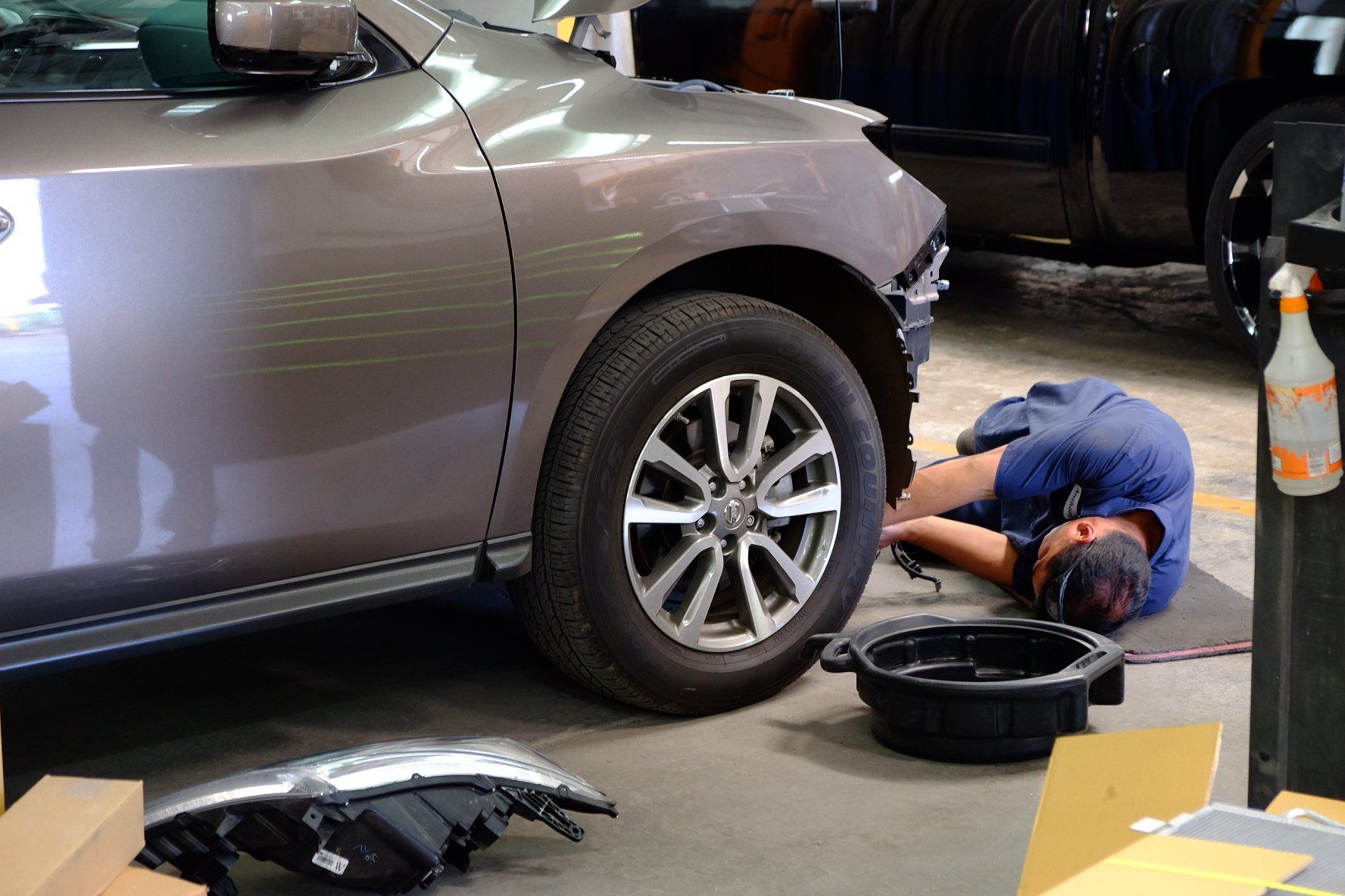 Auto Body Repair in Honolulu Westside Fender/Body & Refinishing