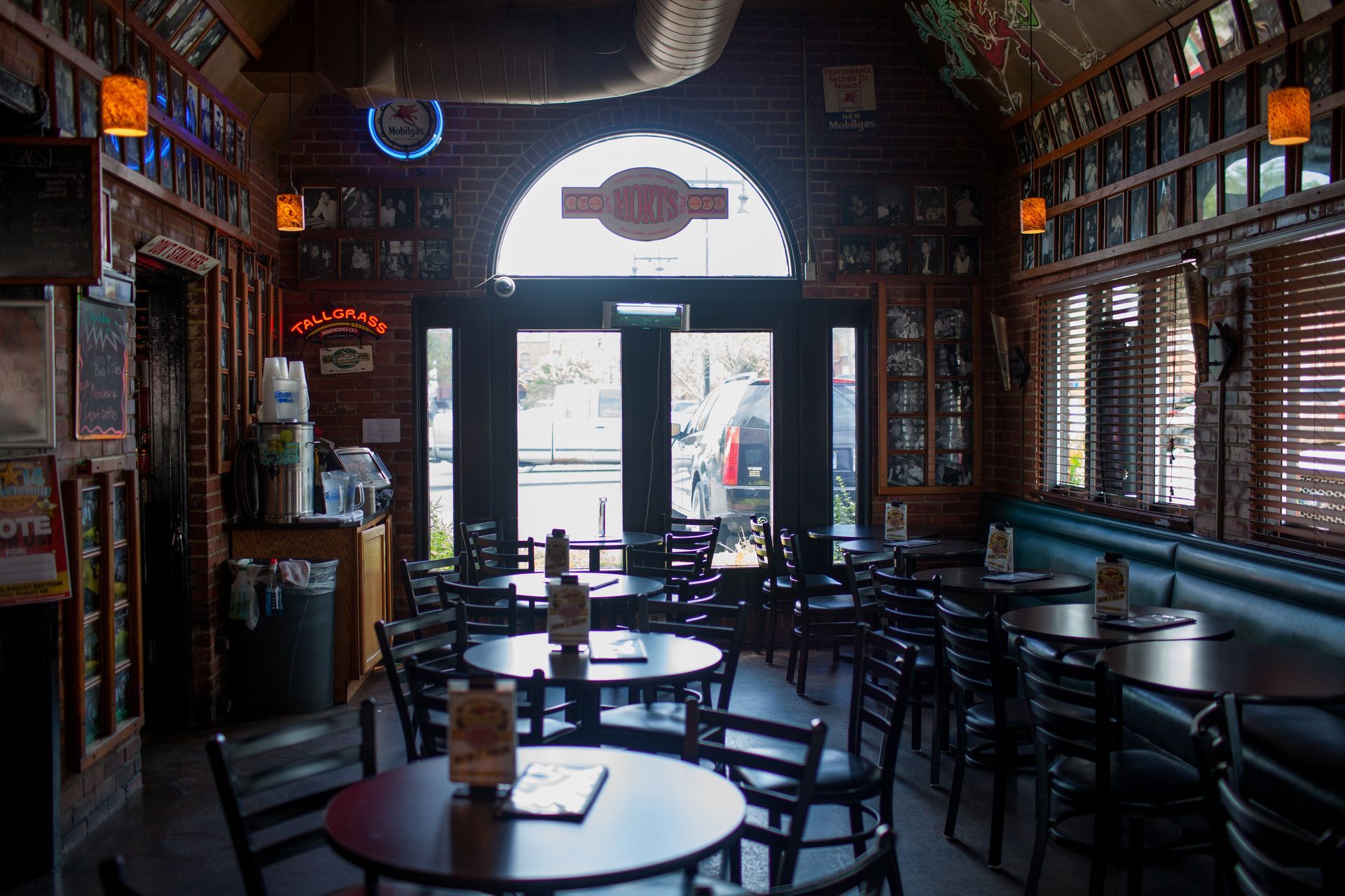 Mort's Martini and Cigar Bar Bands