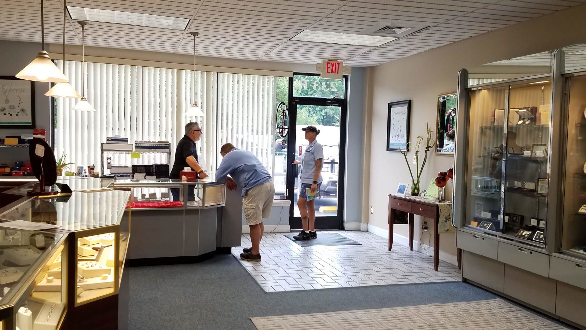 Coin Dealer Jacksonville, NC Coin Appraiser & Coin Supplies