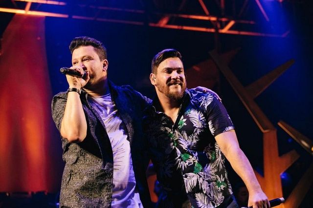 Cleber & Cauan se apresentam em live nesta quarta (22)