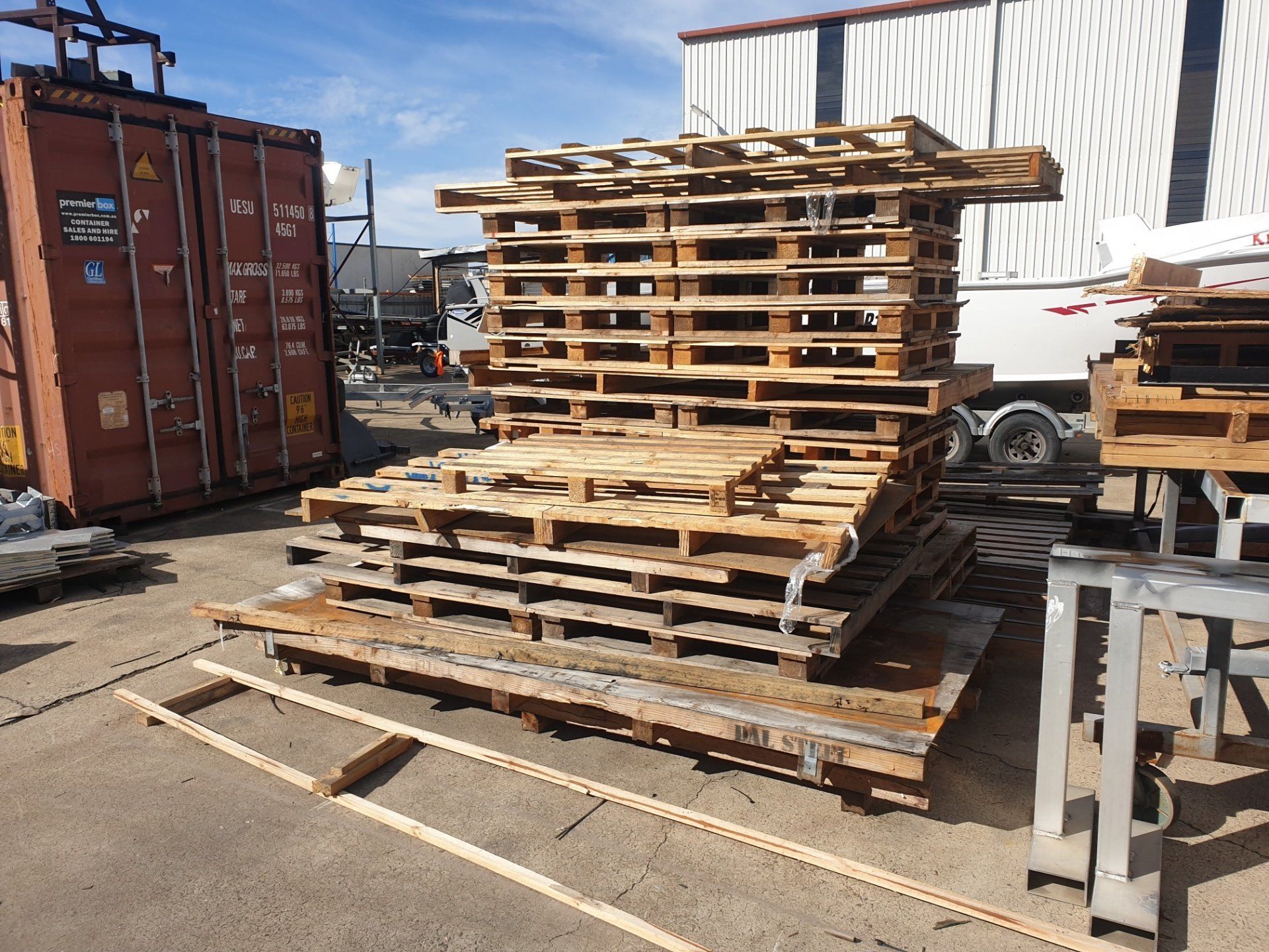 Brisbane Pallet Recyclers Buy and Sell Pallets
