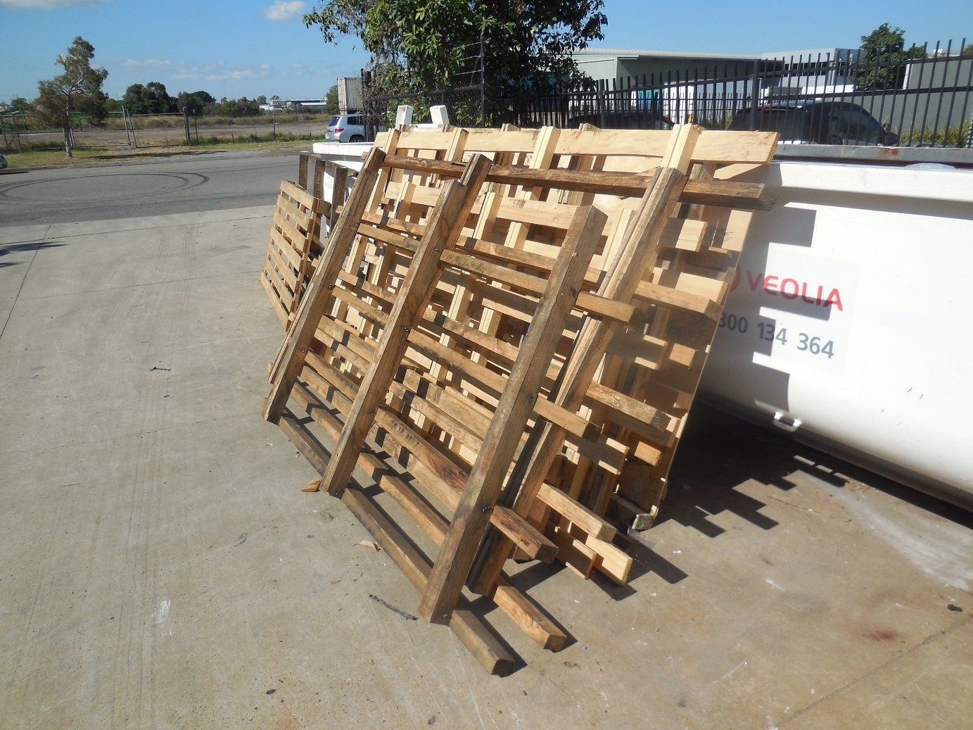 Brisbane Pallet Recyclers Buy and Sell Pallets