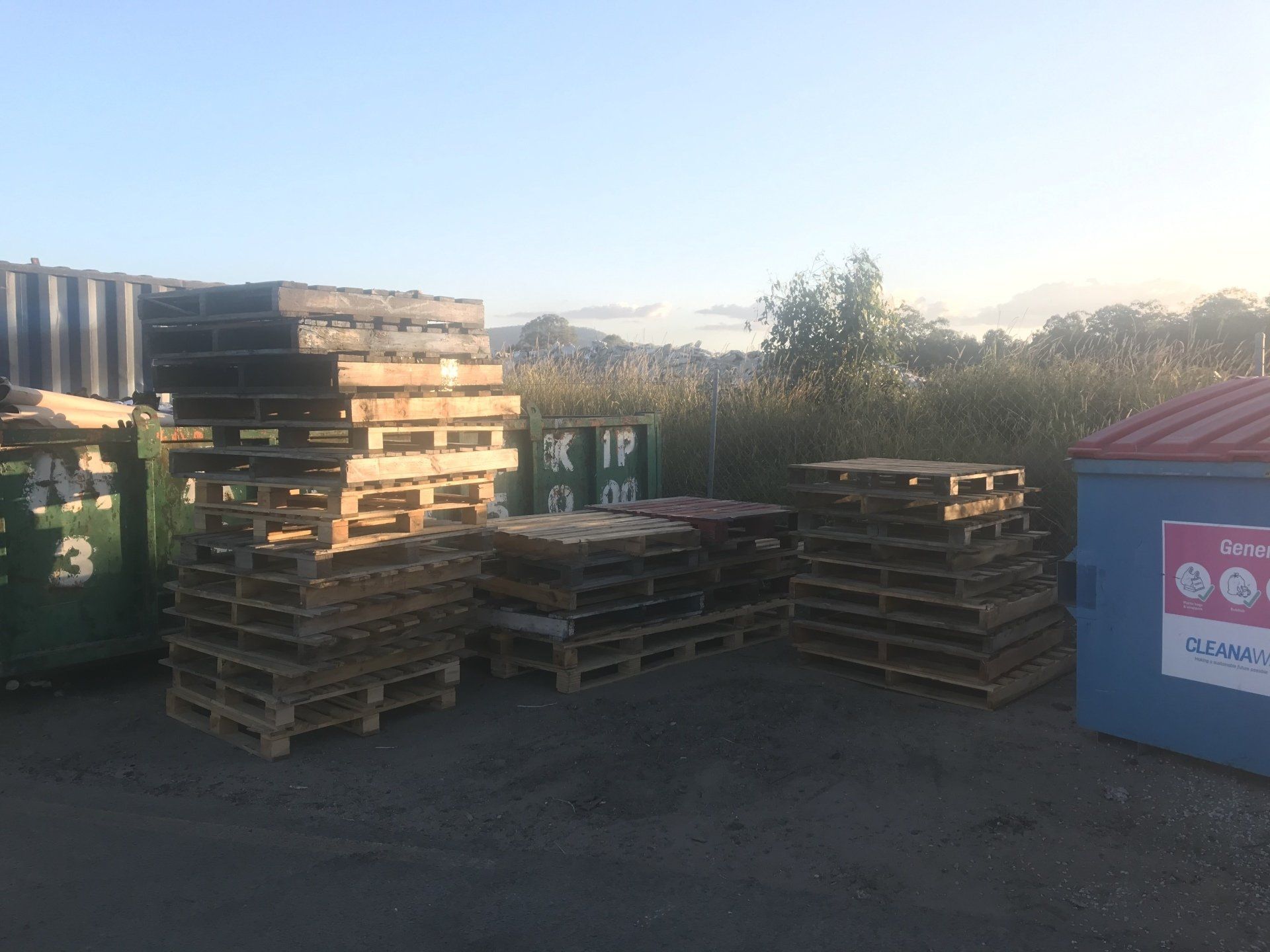 Brisbane Pallet Recyclers Buy and Sell Pallets