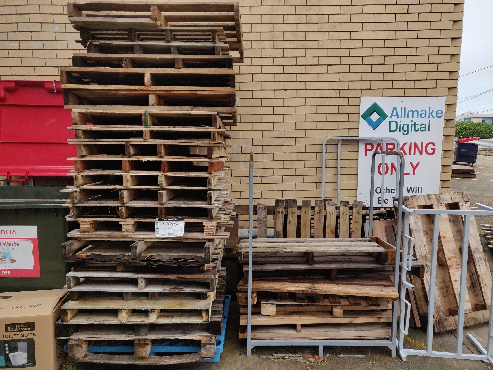 Brisbane Pallet Recyclers Buy and Sell Pallets