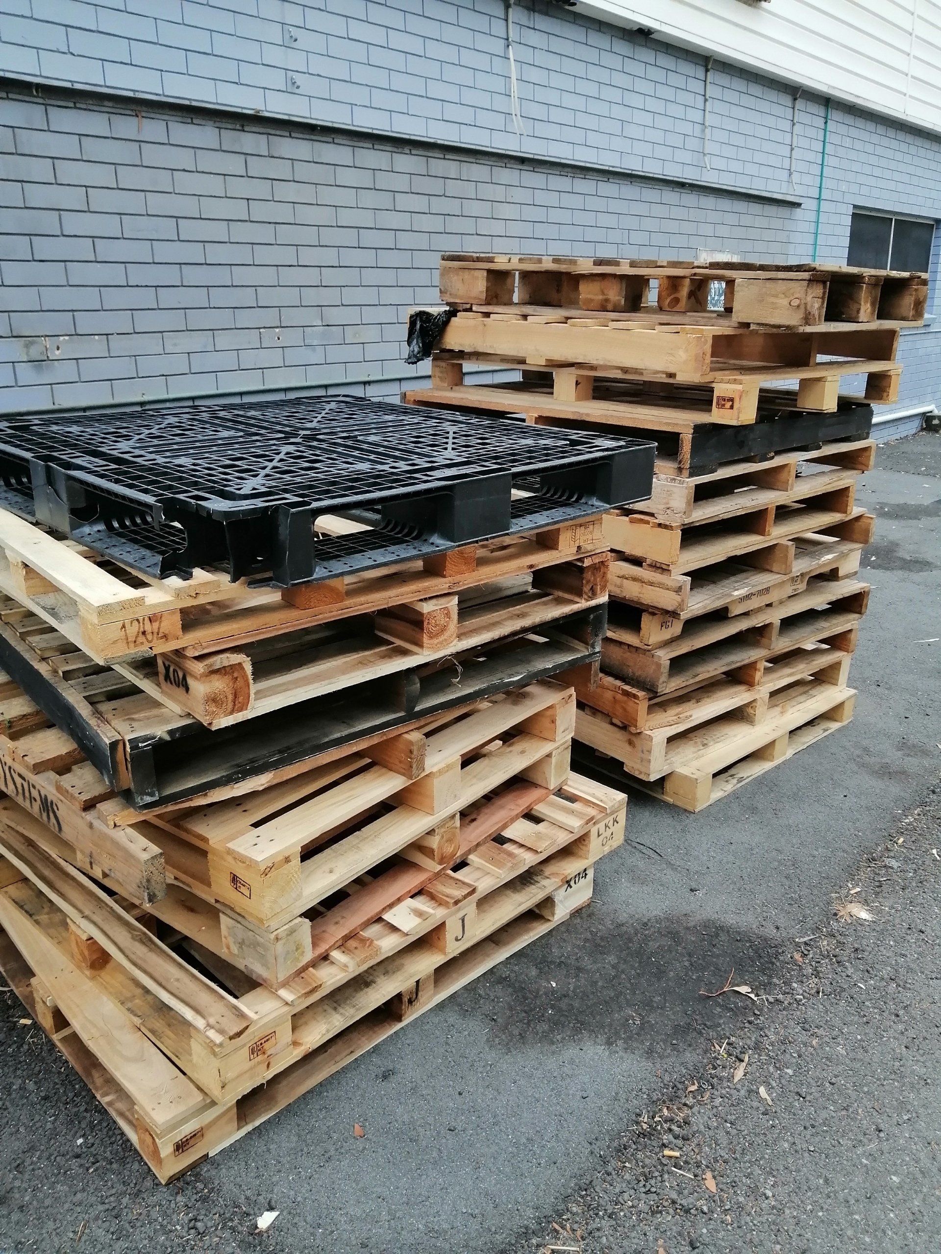Brisbane Pallet Recyclers Buy and Sell Pallets