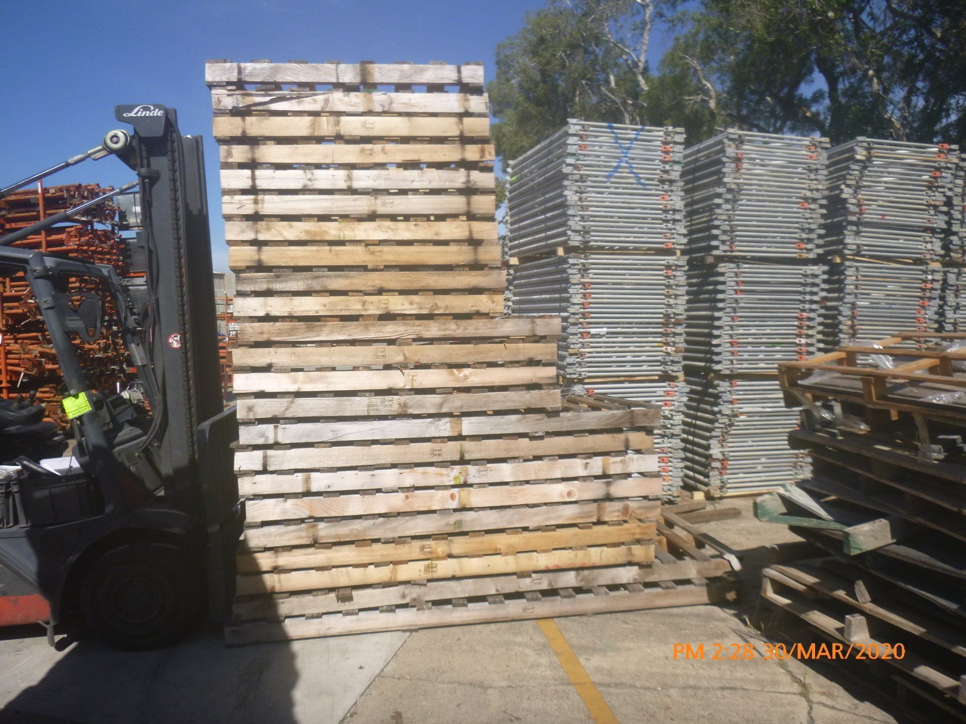Brisbane Pallet Recyclers Buy and Sell Pallets