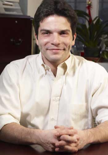 Holistic Chiropractor in NYC Dr. Michael Minond, Provides Traditional Chiropractic Care and Holistic Remedies for Illness Located in the West Village of Manhattan New York City 10014