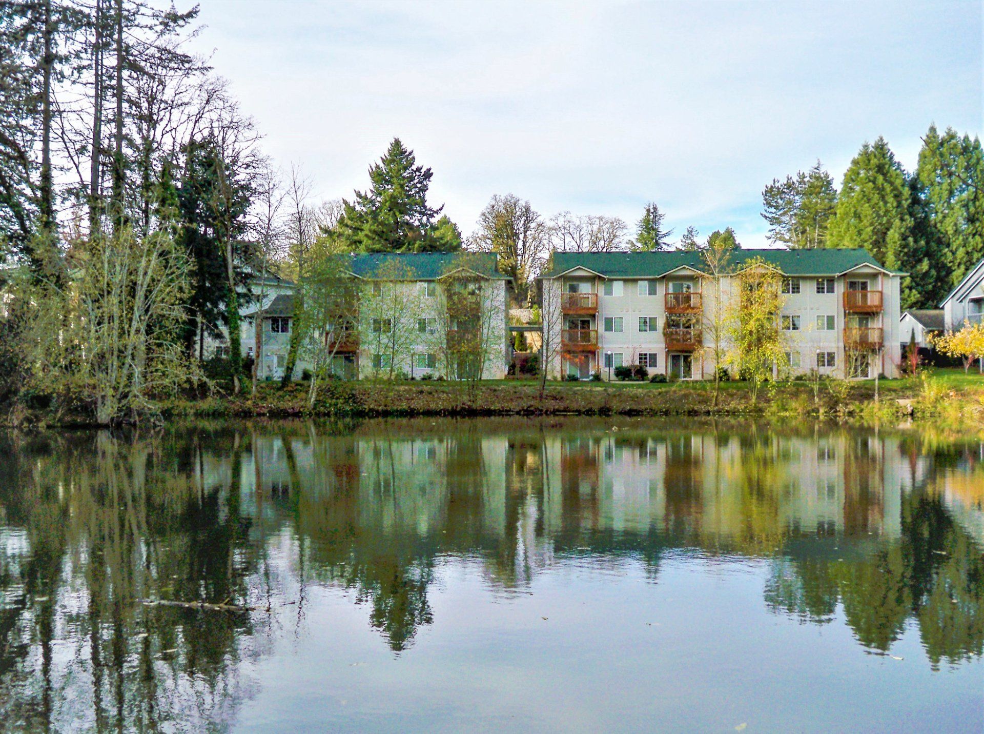 Crown Property Management, Inc. The Apartments at Cinnamon Lakes