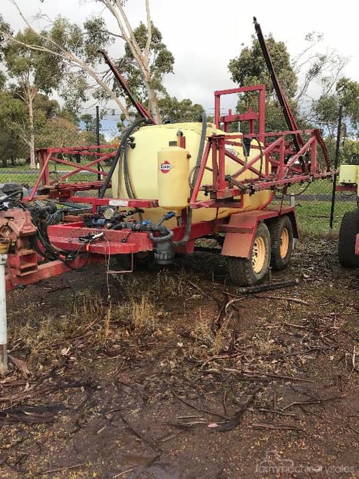 Hardi EXPLORER 2700 LITRE 18 METRE BOOM